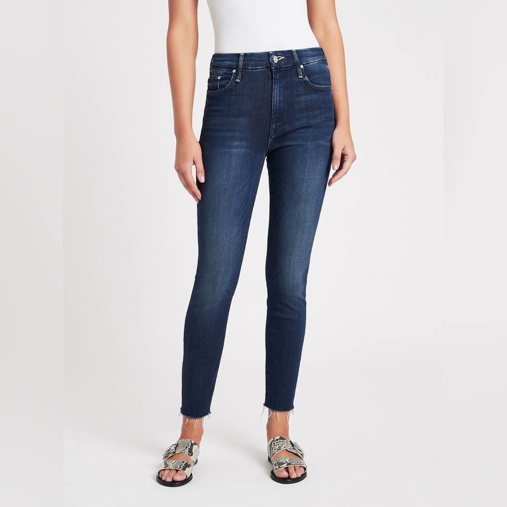MOTHER high waisted looker ankle fray Jean tongue in chic 24